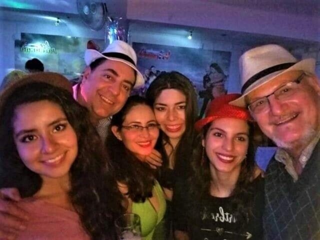Noche para gozar  de la rumba