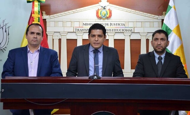 Denuncian a Dora Vallejos ligada al MAS por enriquecimiento ilícito de $us150 millones