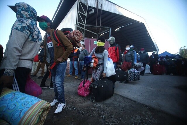 Ingresan 223 bolivianos desde Chile al campamento Tata Santiago