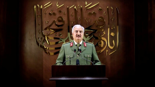 El comandante Haftar anuncia la toma del poder en Libia por su Ejército
