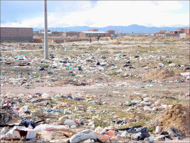 Hallan muerto a bebé en botadero de basura en Oruro