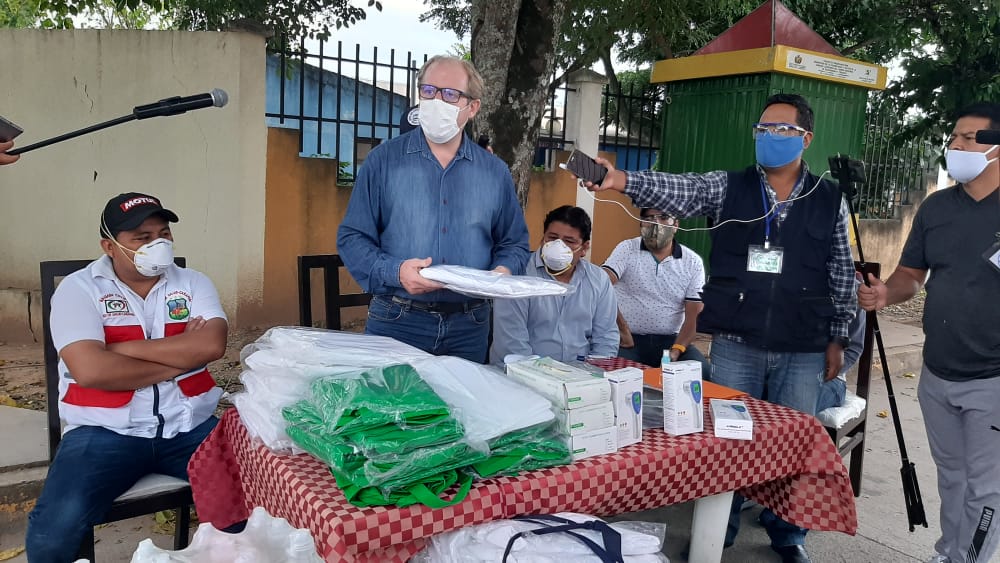 Caraparí recibe equipos hospitarios y material de bioseguridad