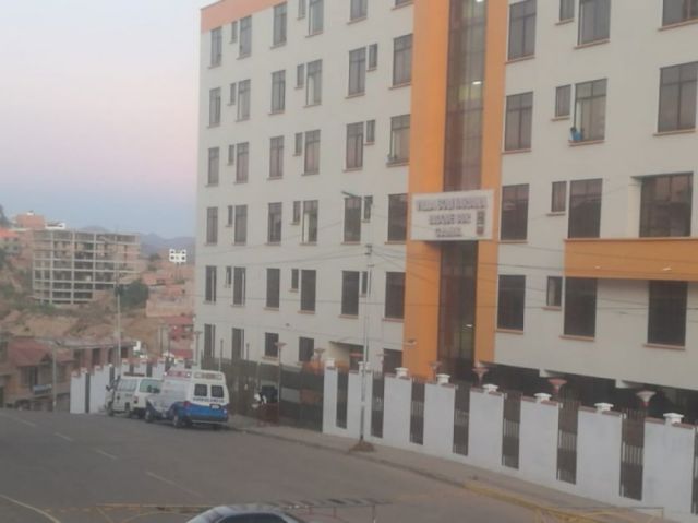 Villa Bolivariana colapsa y Alcaldía alquila hoteles para aislar a pacientes con coronavirus