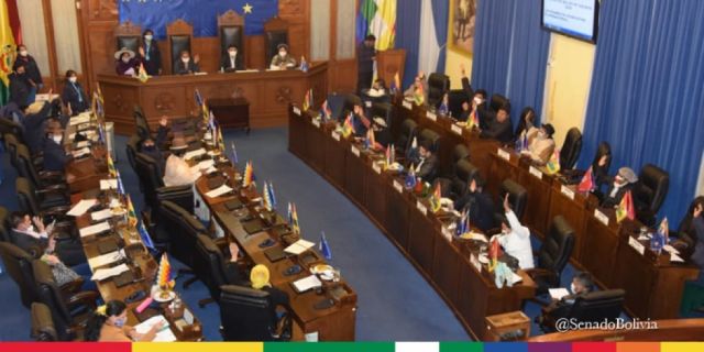 Senado sanciona ley que obliga a clínicas privadas a recibir pacientes COVID derivados del sector público