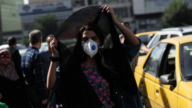 Rohaní: "25 millones de iraníes se infectaron con COVID y hasta 35 millones más podrían contraerlo"