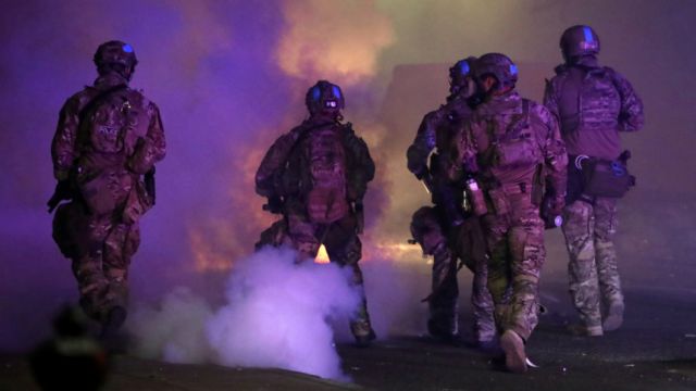 ONU denuncia arrestos arbitrarios y uso "discriminatorio" de fuerza contra manifestantes y periodistas en EE.UU.