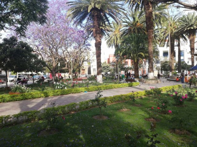 La plaza principal, un solaz chapaco 