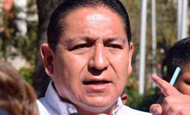 “Áñez no tendría por qué renunciar a candidatura”