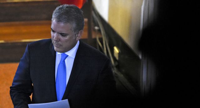 Abren investigación contra Duque y su partido
