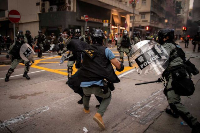 En Hong Kong, arrestan a más de 30 personas