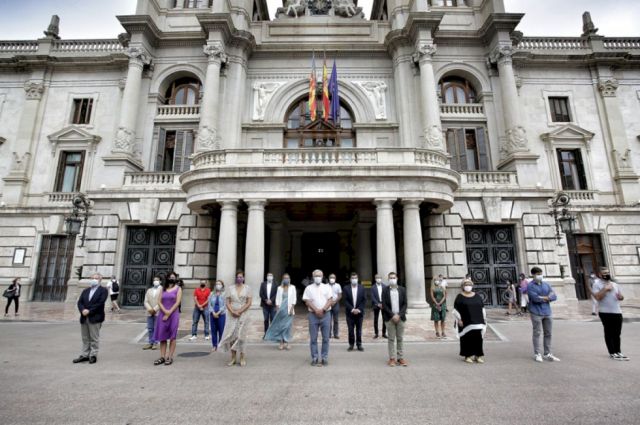 Valencia, unida contra la violencia de género: "Es un asunto prioritario"