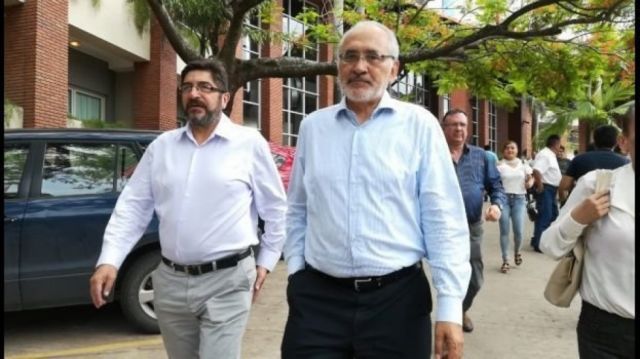 Estratega de Mesa niega reunión con Murillo en La Paz