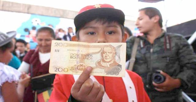 5 pasos para cobrar el Bono Juancito Pinto