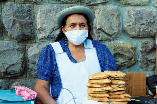 Doña Florentina, más de 30 años de “blanqueadas”