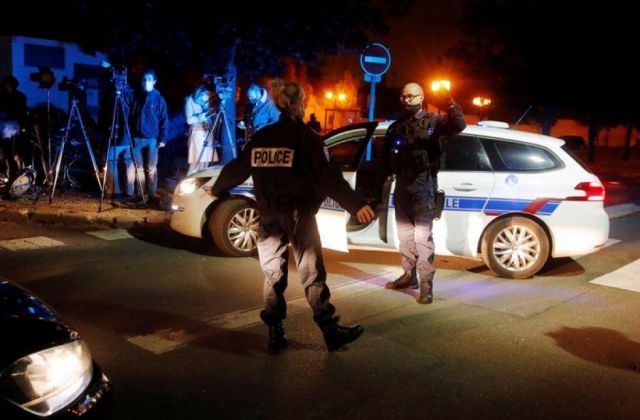 Arrestan a 9 personas tras la decapitación del profesor que mostró caricaturas de Mahoma