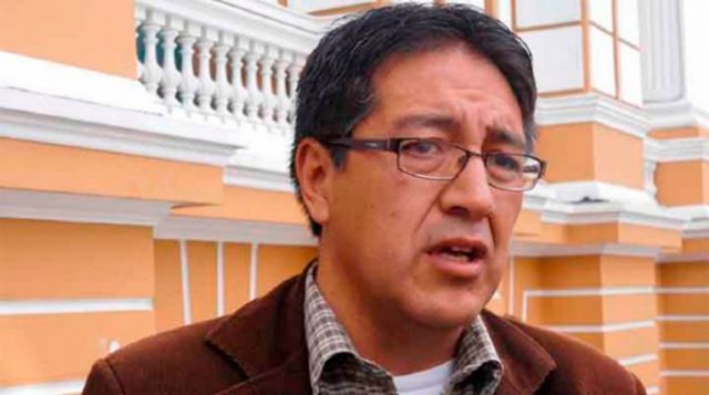 Diputado Barrientos tilda de “Judas” a Camacho