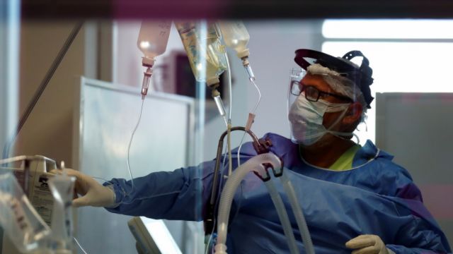 Científicos determinan quién tiene más probabilidades de sufrir un 'largo covid'