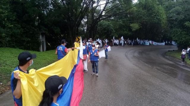 Exigen en Colombia fin de la violencia