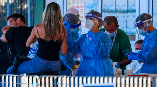 Confinamientos crean ola de resistencia en Europa
