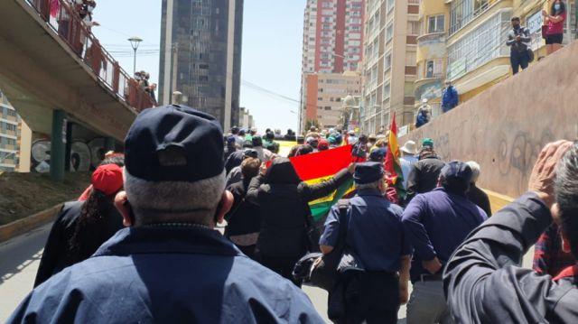 Militares del servicio pasivo marchan contra la justicia