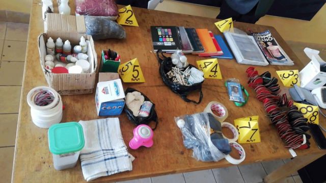 Caen dos falsos médicos, ofrecían cura de Covid