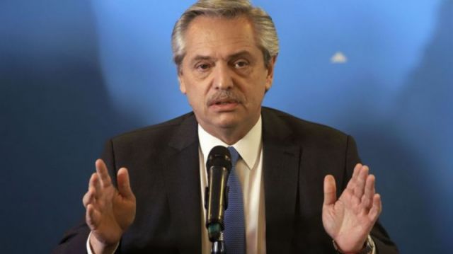 Argentina ofrece a Bolivia y Uruguay ayuda para conseguir vacunas contra Covid-19