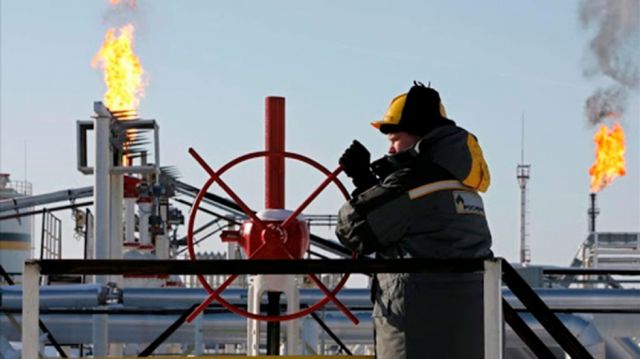 OPEP lista para ajustar la producción de crudo
