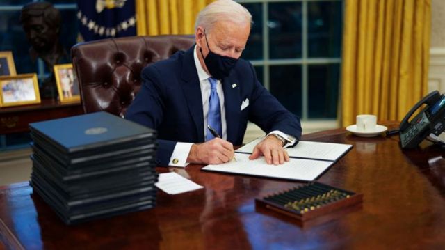 EEUU: Joe Biden pone en marcha su estrategia anticovid