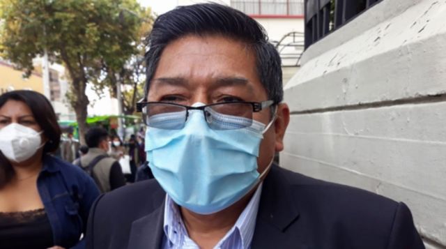 En La Paz, choferes rechazan restricción