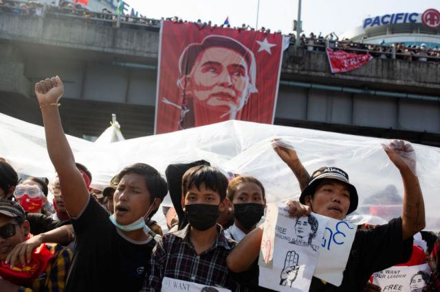 Países piden que la democracia regrese a Myanmar