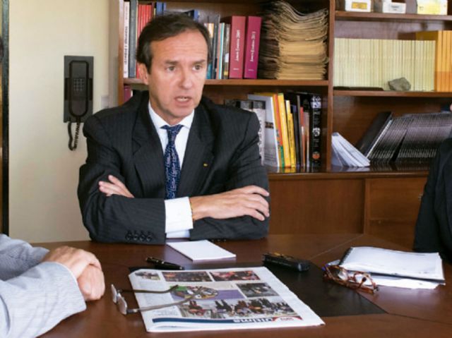 Tuto lamenta persecución y politización de vacunas