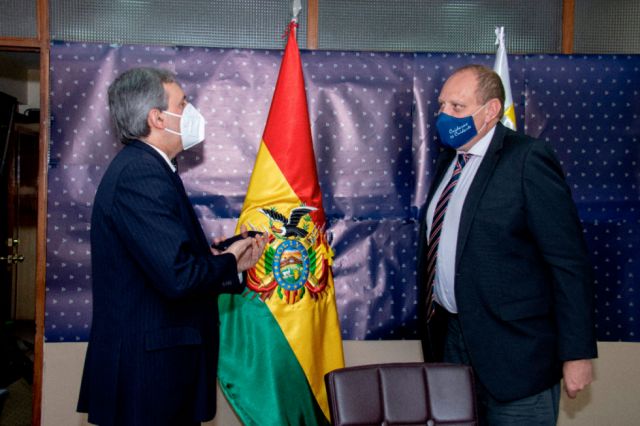 Uruguay y Bolivia buscan dinamizar la economía