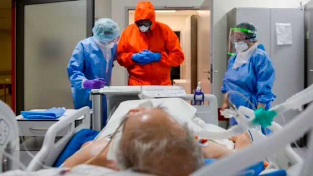 OPS alerta sobre ‘terrible’ alza de COVID en Brasil