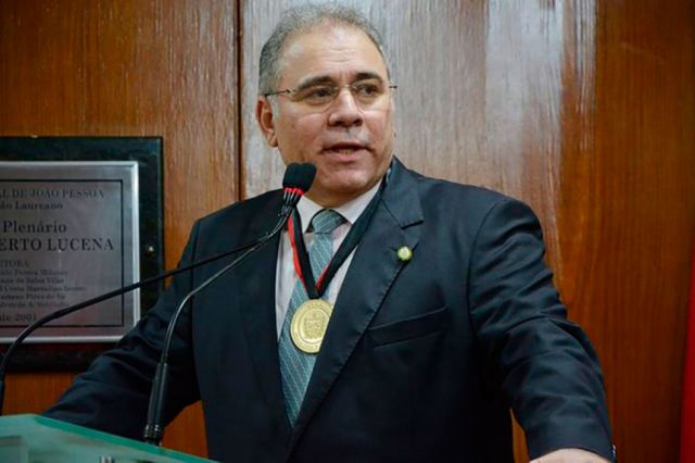 Covid: Brasil prevé vacunar un millón de personas por día