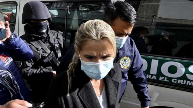 Añez sufre descompensación y solicitan el ingreso de personal médico a la cárcel