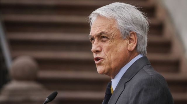 Piñera presenta un proyecto propio para retiro de AFP