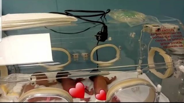 Una mujer da a luz a nueve bebés a la vez