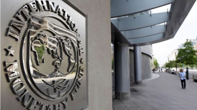 Argentina: abogan por suspender pagos de deuda FMI