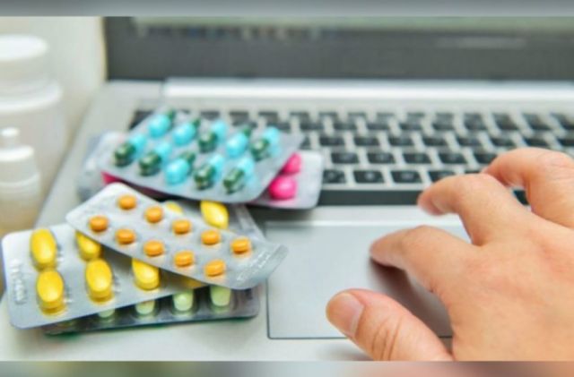 Investigan la venta de medicamentos en las RRSS