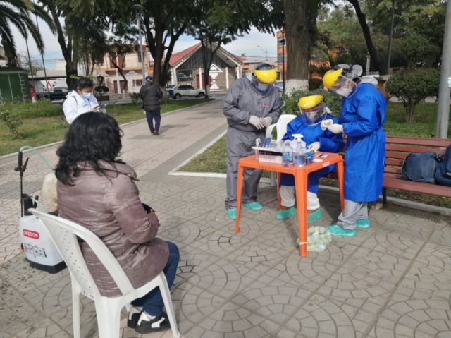Médicos piden no bajar la guardia y alertan que variante Delta es "dos veces" más contagiosa
