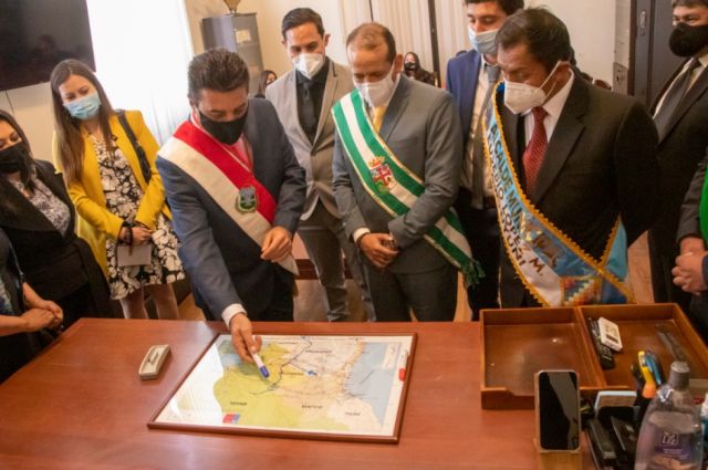 Alcalde de Tarija suma el apoyo de autoridades para concretar una salida al mar a través de la Hidrovía 