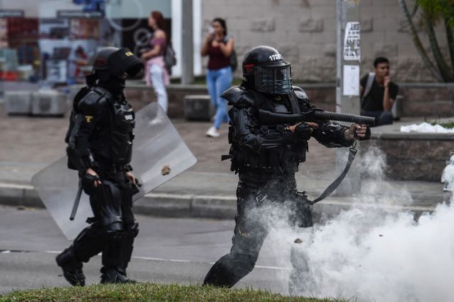 Promueven campaña en Colombia para desmontar el Esmad