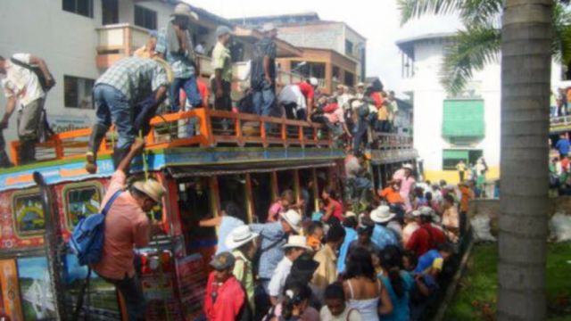 Exigen a Colombia atender a desplazados y migrantes
