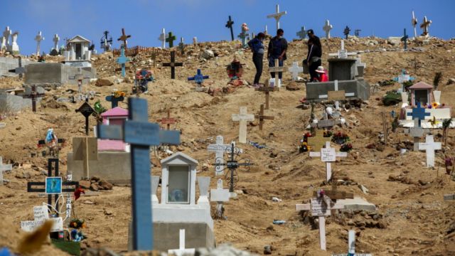 La OPS advierte a Latinoamérica y el Caribe de una "avalancha de problemas de salud"