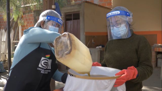 Evelia y sus jabones de aceite vegetal reciclado “made in  Tarija” 