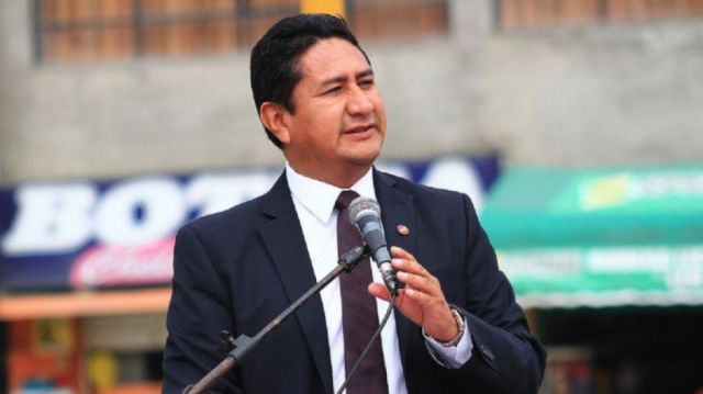 Líder del PPL de Perú denuncia Plan Cóndor II