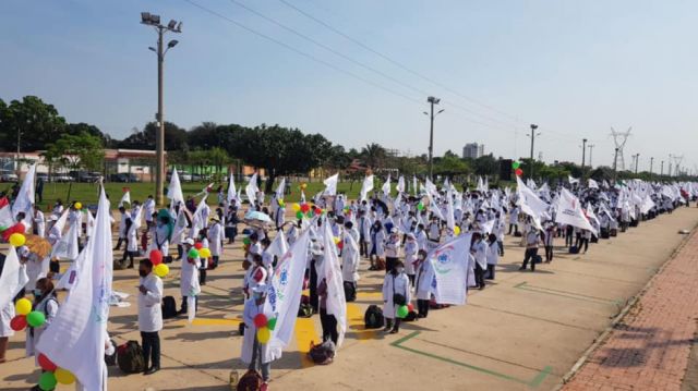 “Ejército de batas blancas” inicia el  rastreo del Covid