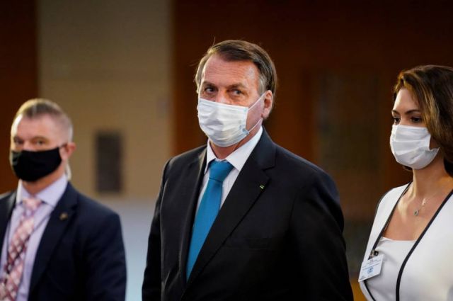 Bolsonaro en aislamiento tras su viaje a la ONU