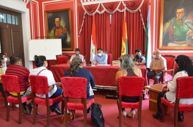 Gobernación entregará el jueves historial financiero del IDH a cívicos y autoridades del departamento
