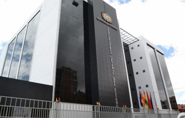 Procuraduría perdió 10 de 11 arbitrajes con un presunto daño económico de $us 609 millones, según CC